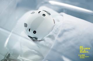 LED - Mechatronic School: Be father of a robot.