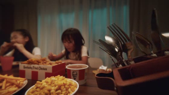 KFC: Sorry, Utensils, It’s Finger Lickin’ Good