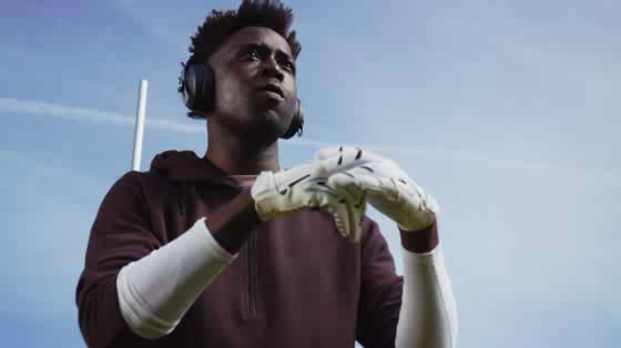 Sennheiser: football