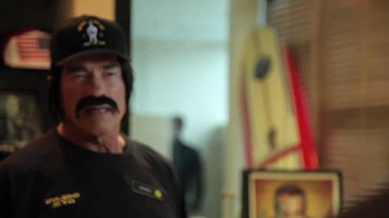 Gold's Gym: Arnold Works At Gold's