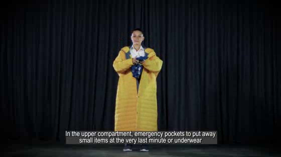 Flybondi: JACKET-ON