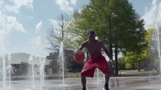 Nike/Dick’s Sporting Goods: Play Like You Own It