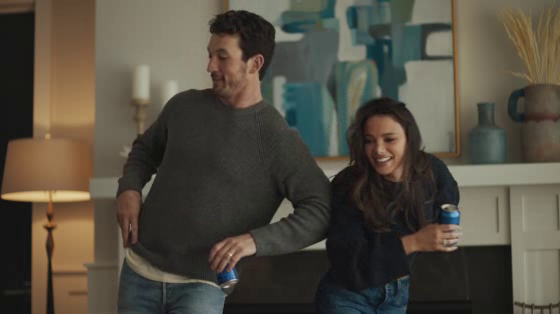 Bud Light: Hold