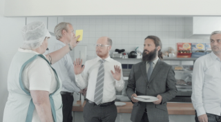 Komplett: Red card