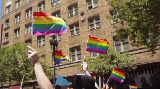 Apple: Pride