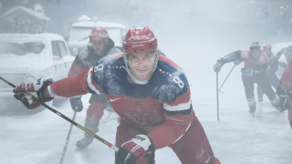Nike: Nike - Play Russian