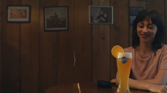 Blue Moon: Made Brighter, 15s