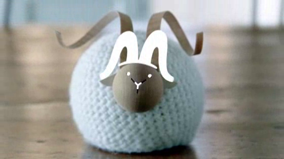 ANZ Bank: Mr Humfreez: A nature powered smart device without a screen