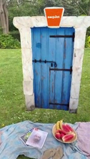 easyJet: Holidoorways, 3