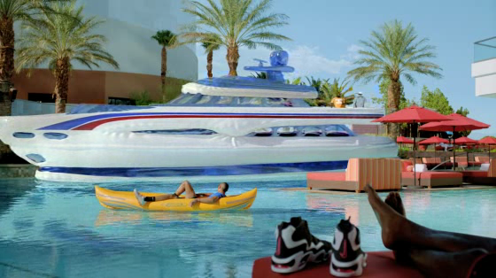 Foot Locker: Yacht
