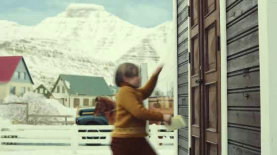 Arla Skyr: The Messenger