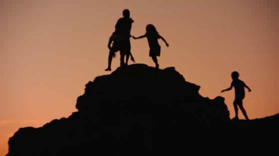 Tourism Fiji: Fiji. Where happiness comes naturally.