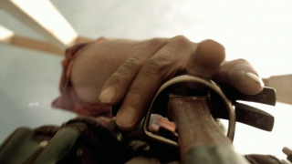Victoria Bitter: Hands