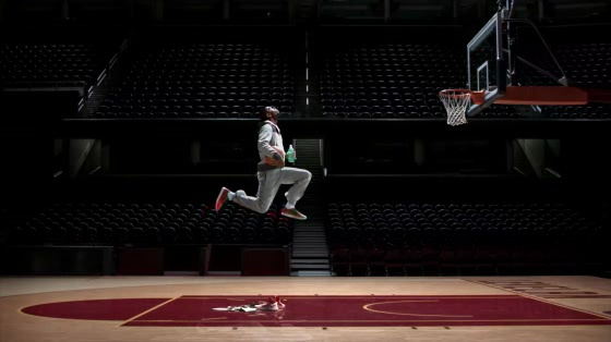 Foot Locker: Kyrie in the Air