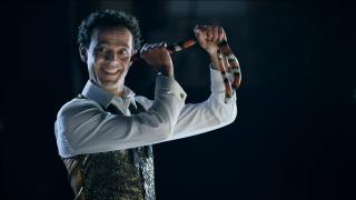Expedia: Illusionist