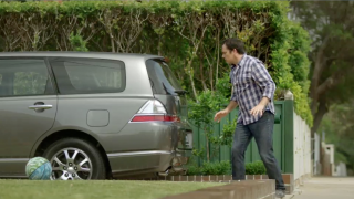 Allianz: Dog trap