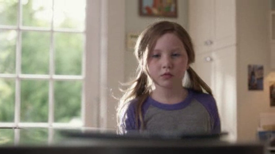 Verizon FiOS: Grid Iron Girl