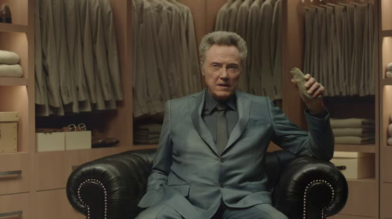 Kia Optima: Walken Closet