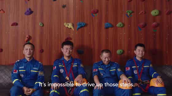 Land Rover - Range Rover Sport: THE DRAGON CHALLENGE