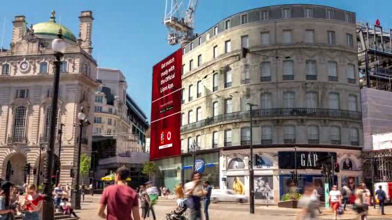 Vodafone: Become a Lion