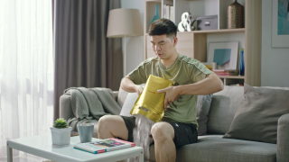 Hong Thong: Hong Thong Whiskey Ice Bag - TikTok