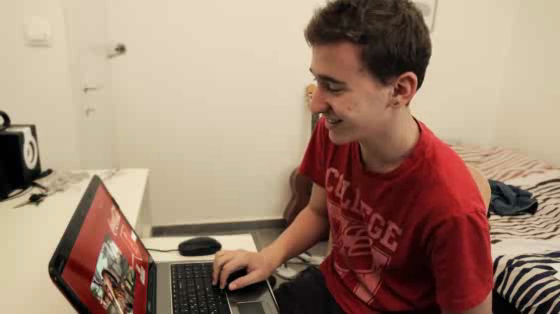Coca-Cola: Coca-Cola: The Social Robot