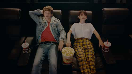 HOYTS: Hoyts Recliners