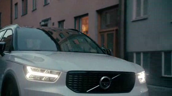 Volvo XC40 City Safety: The Runner