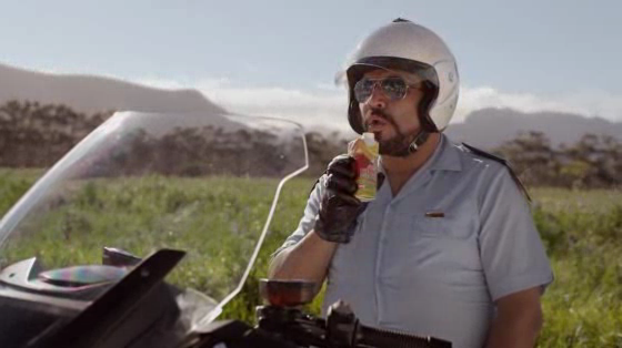 Liqui-Fruit resealable cap: Cops
