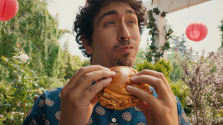 KFC: Finger Lickin' Good - Razzmatazz