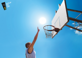 UOMO: Outplay the sun