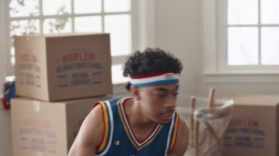 GEICO: Harlem Globetrotters Moving Co.