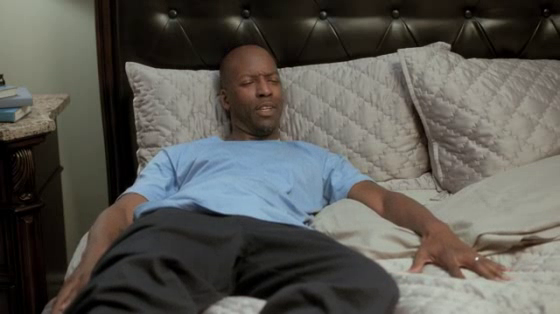 American Signature, Inc.: King Bed