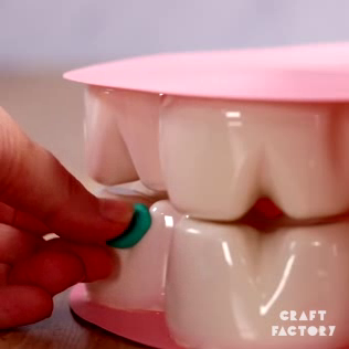 GlaxoSmithKline: Toothbrushing Gets Crafty