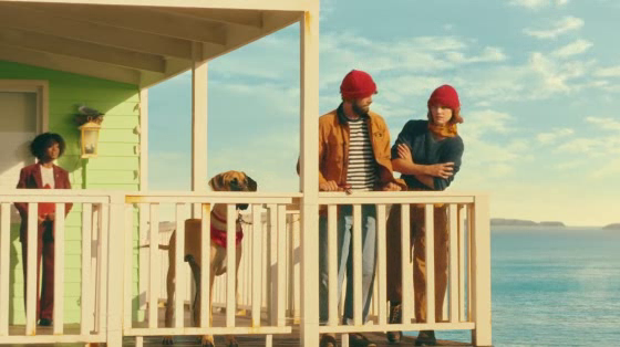 Canadian Real Estate Association: Seafaring Couple