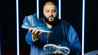 Trophy Room: TROPHY ROOM 16 Bleu Français