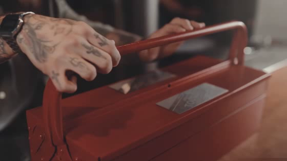 Johnnie Walker: The Toolbox