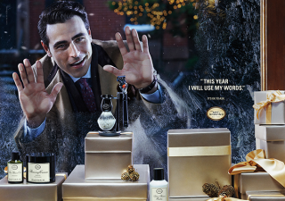 The Art of Shaving: Hands on Glass