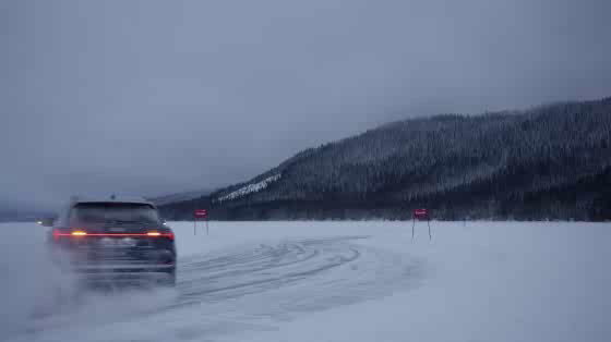 Audi: Merry Driftmas