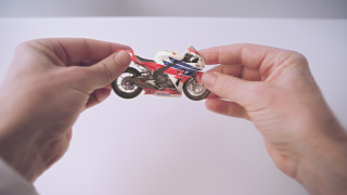 Honda: Hands