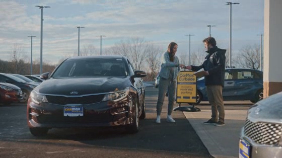 Carmax: Curbside Pickup