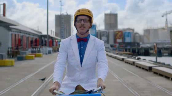Tip Top: Busker