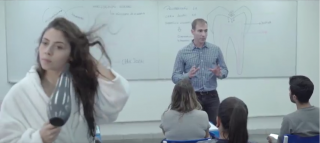 UNG Universidade: Hair Dryer