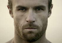 Schweppes Soft Drinks: Go Hard, Go Solo