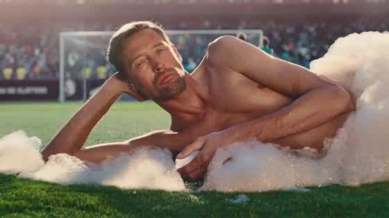 Paddy Power: Love Football. Intimately