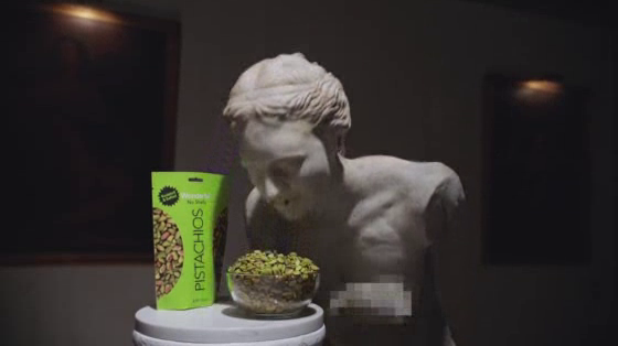 Wonderful Pistachios: Venus de Milo on the go