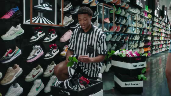 Footlocker: It's Sneaker Season, 1