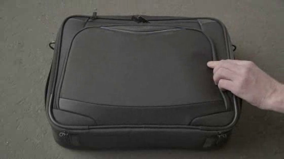 SAMSONITE: Samsonite VS Risky Business