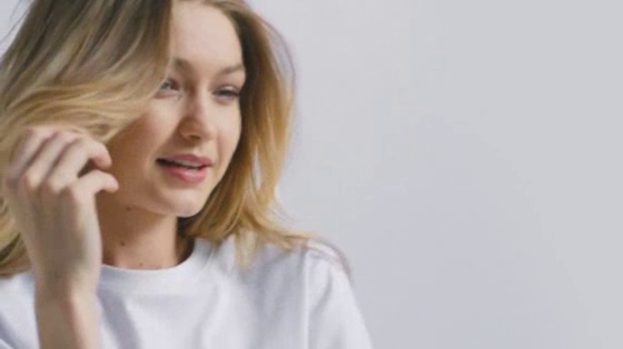 Reebok: Be More Human - Gigi Hadid