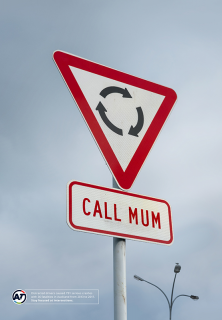 Auckland Transport: Distracted Road Signs - Call Mum